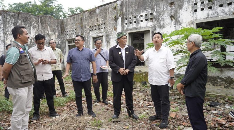 Sesmenkop Berkunjung ke Tugu Koperasi, Diky Candra : Jelang Harkopnas dan Cagar Budaya