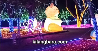 Di Kota Tasik Lumiland Belum Dibuka!Warga Berjubel Cuma Lihat Diluar Areal Festival Lampu